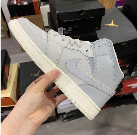 Air Jordan 1 Mid Haze Blue Silver White Grey