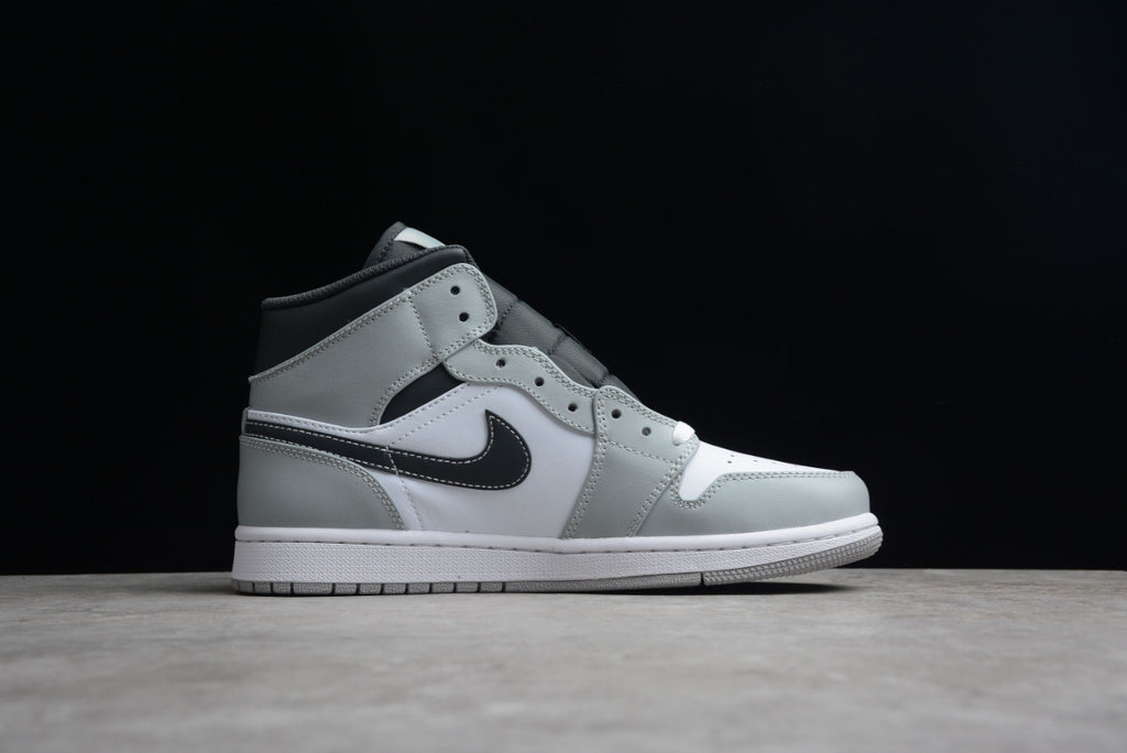 Air Jordan 1 Mid Light Smoke Grey