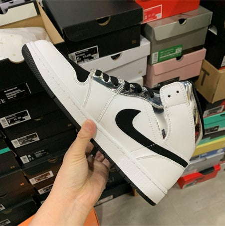 Air Jordan 1 Mid Little Leonard Liquid Silver