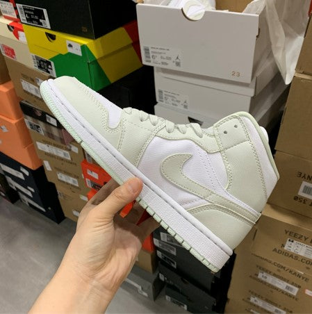 Air Jordan 1 Mid Top White Mint Spruce