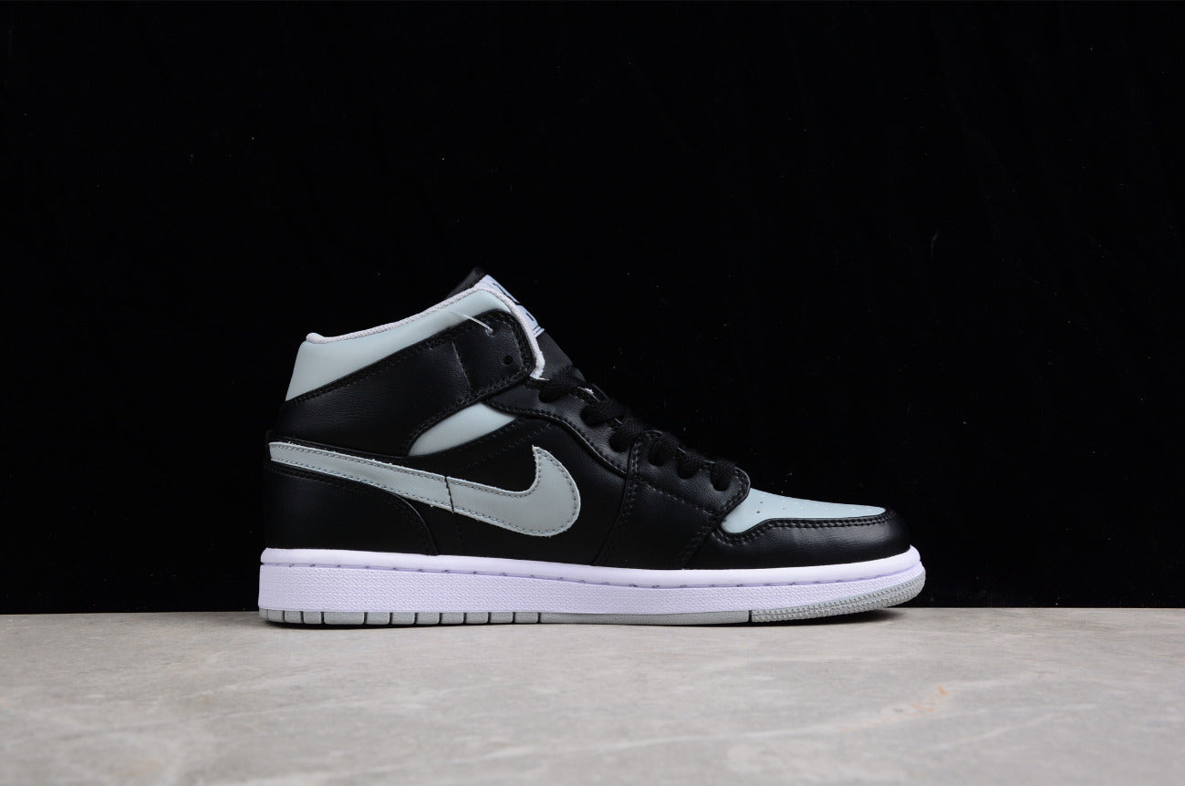 Air Jordan 1 Mid WMNS Black Grey