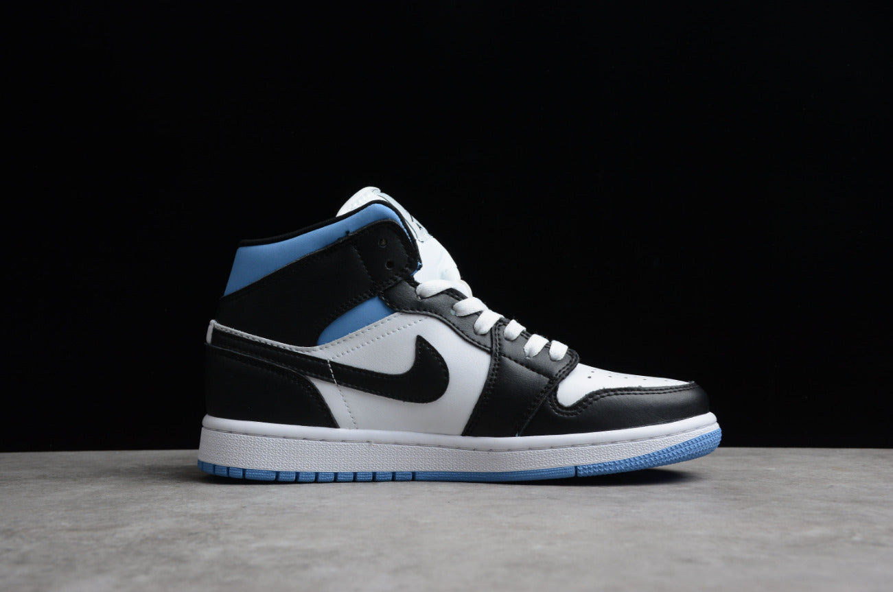 Air Jordan 1 Mid WMNS University Blue