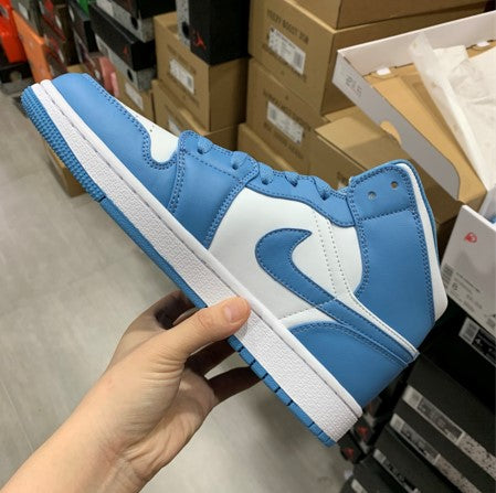 Air Jordan 1 Mid White Blue North Carolina