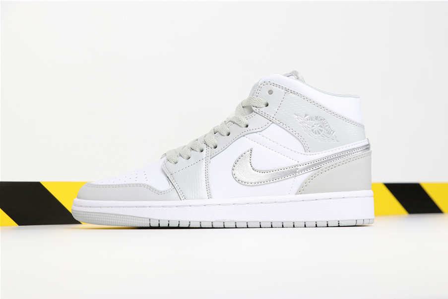 Air Jordan 1 Mid Wolf Grey