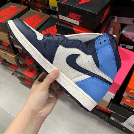 Air Jordan 1 OG Obsidian