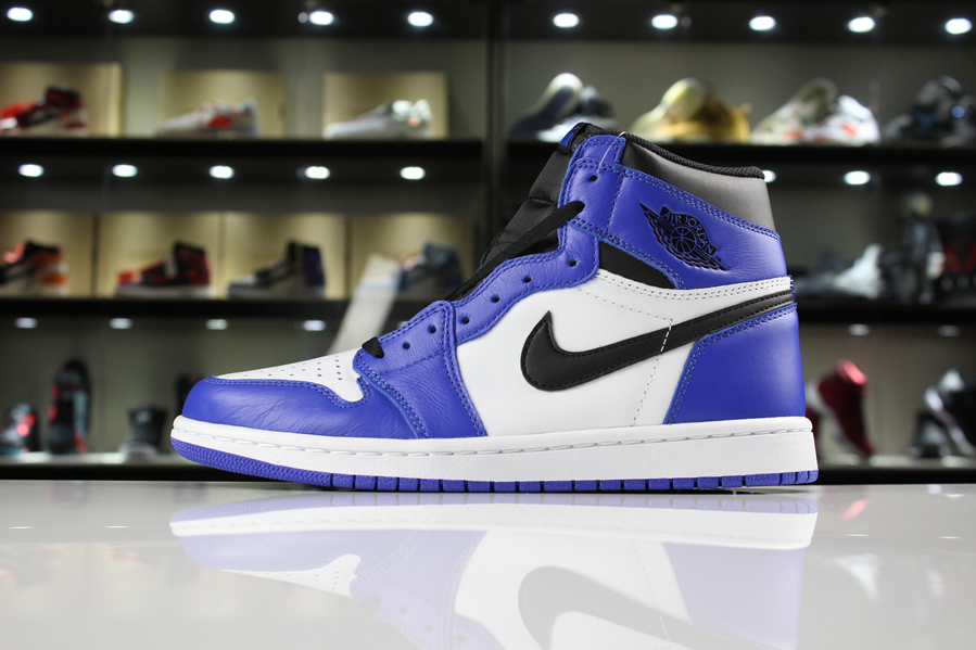 Air Jordan 1 Retro High Blue Black