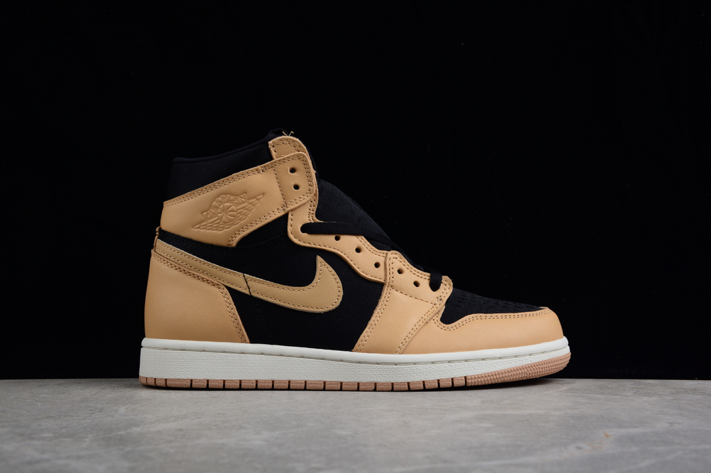 Air Jordan 1 Retro High OG Heirloom