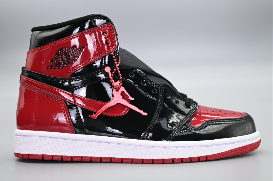 Air Jordan 1 Retro High OG Patent Bred