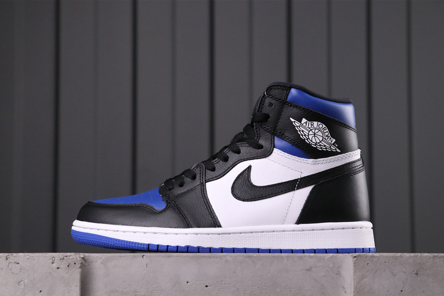 Air Jordan 1 Retro High OG Royal Toe