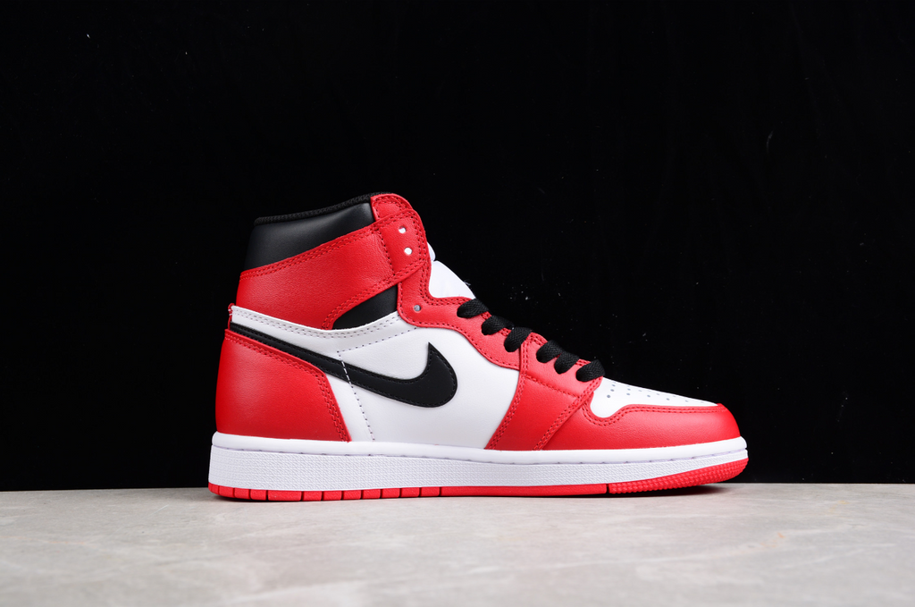 Air Jordan 1 Retro High OG 'Chicago'