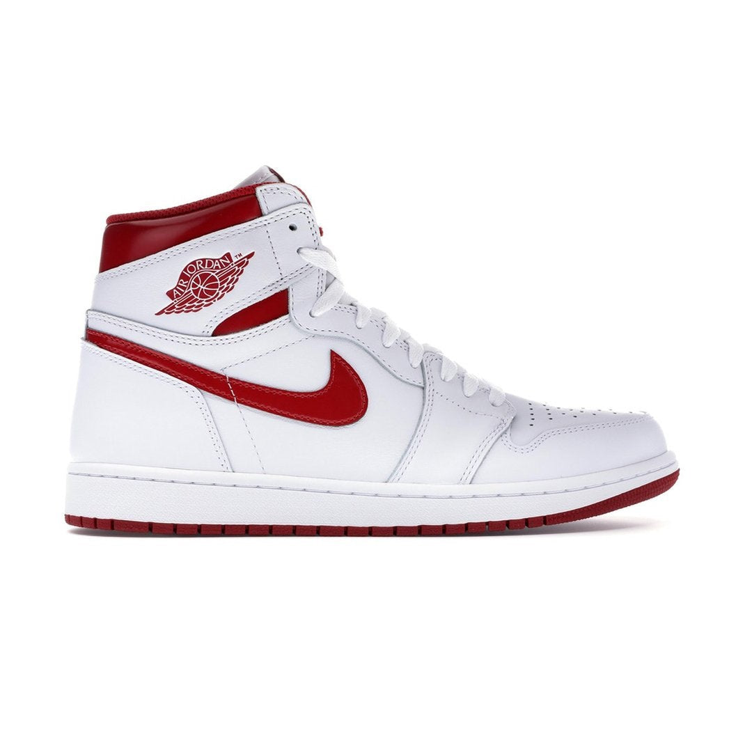 Air Jordan 1 Retro High OG 'Metallic Red'