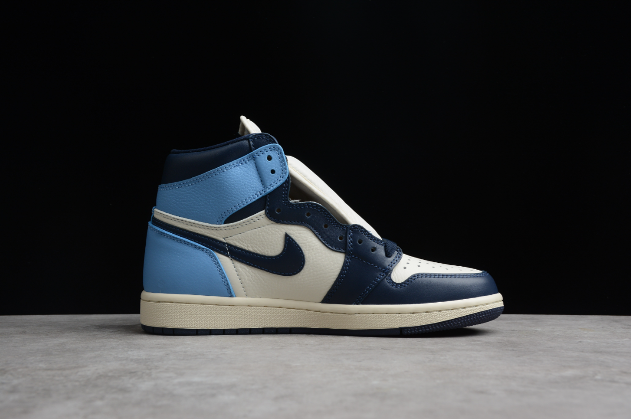 Air Jordan 1 Retro High OG 'Obsidian'