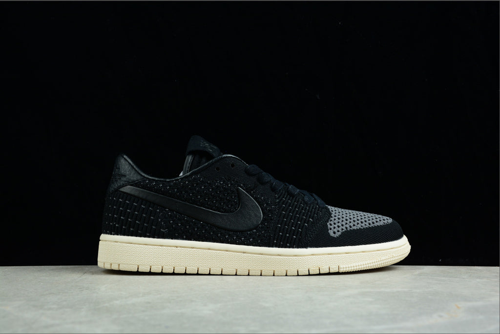 Air Jordan 1 Retro Low Flyknit Black Guava Ice