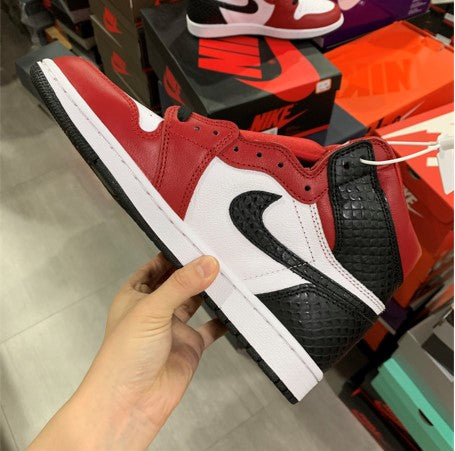 Air Jordan 1 WMNS Satin Snake