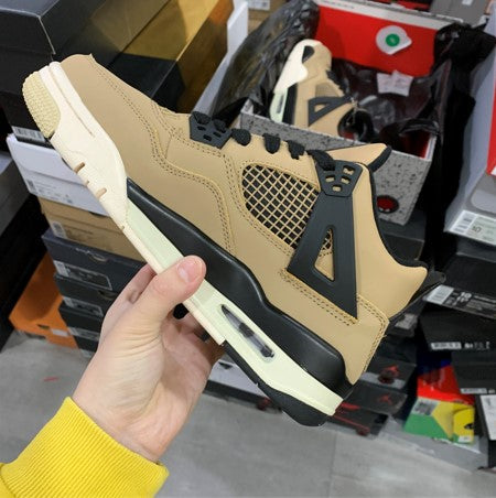 Air Jordan 4 WMNS “Mushroom”