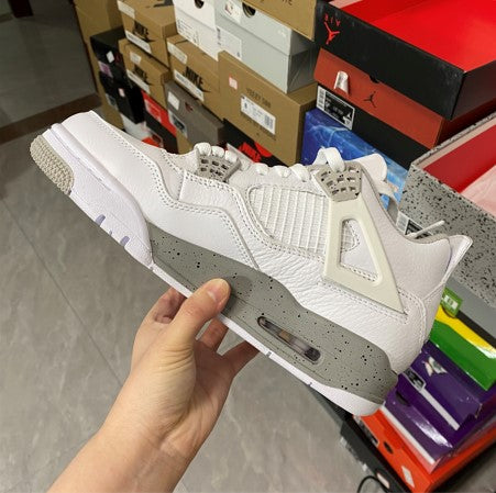 Air Jordan 4 “White Oreo”