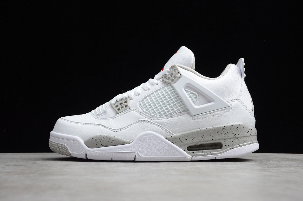 Air Jordan 4 “White Oreo”