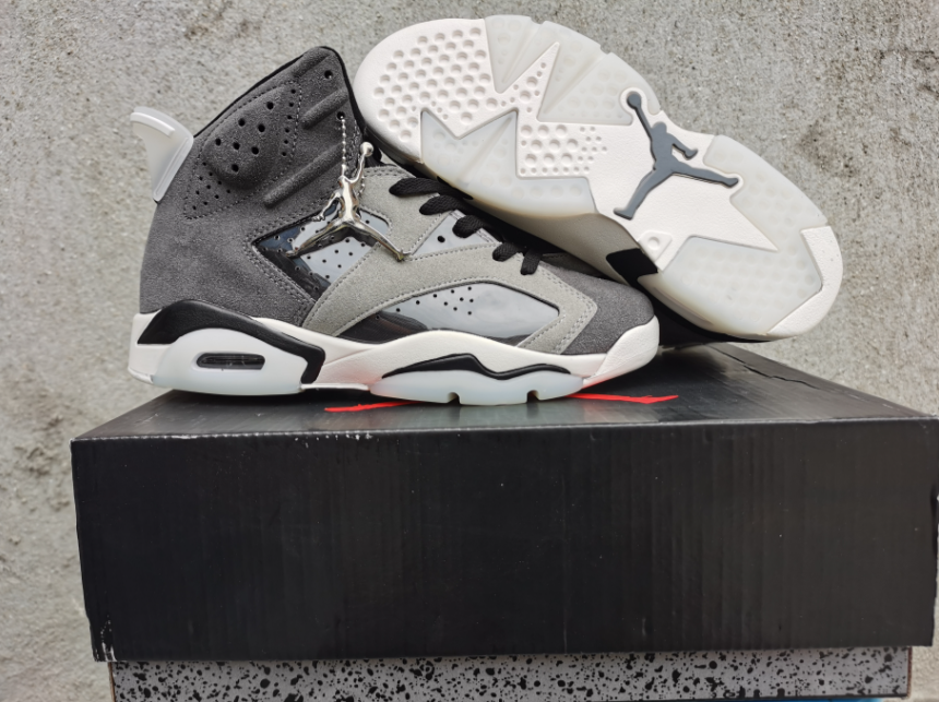 Air Jordan 6 WMNS Smoke Grey
