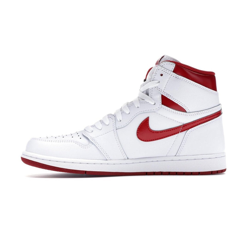 Air Jordan 1 Retro High OG 'Metallic Red'