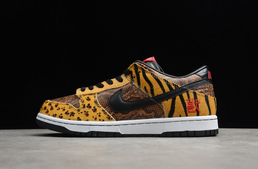 NK Dunk Low Beast Pack