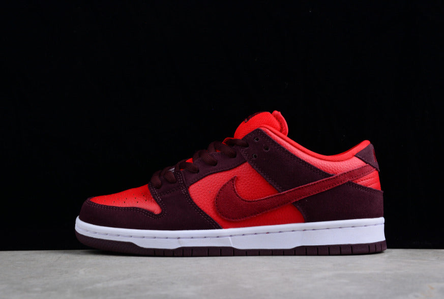 NK Dunk Low Cherry