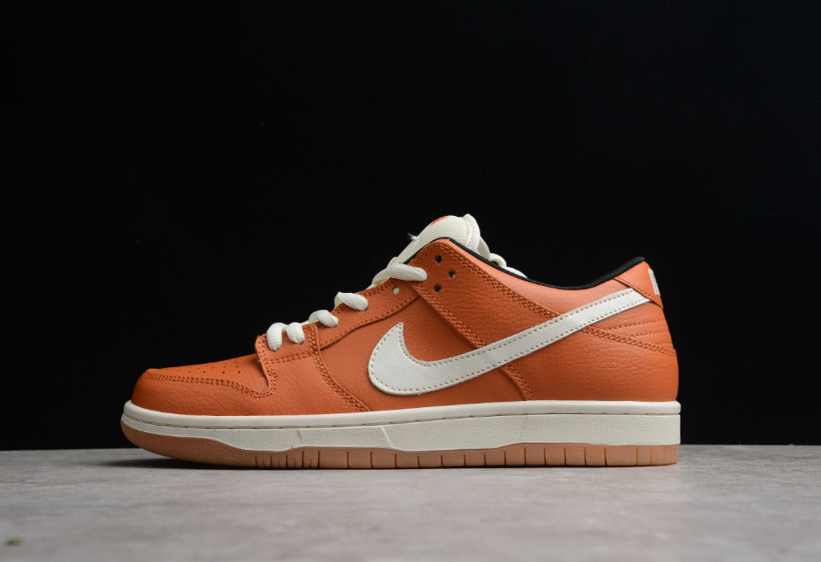 NK Dunk Low Dark Russet