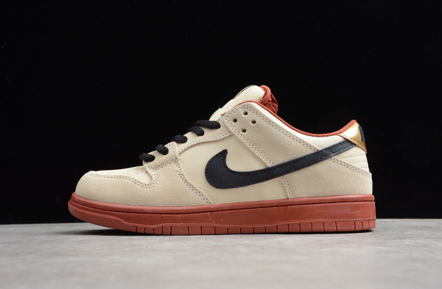 NK Dunk Low Hennessy