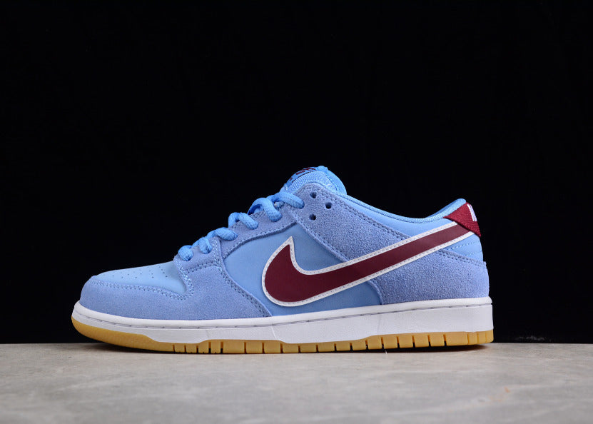 NK Dunk Low Phillies