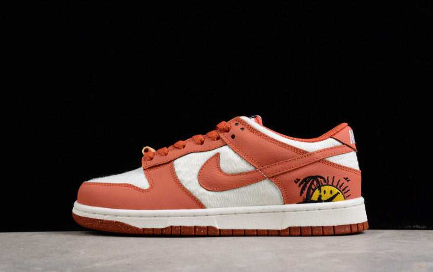 NK Dunk Low SE Sun Club Henna
