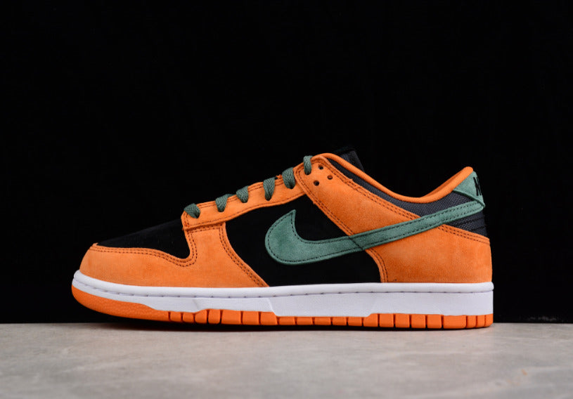 NK Dunk Low “Ceramic”