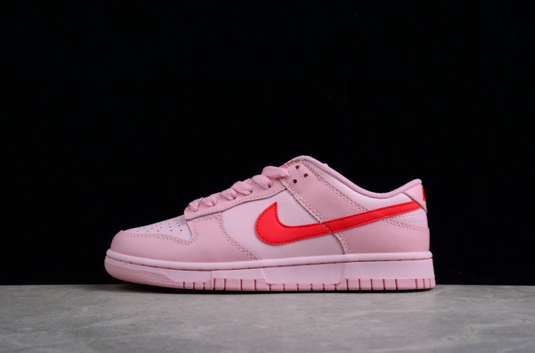 NK Dunk Low “Triple Pink”