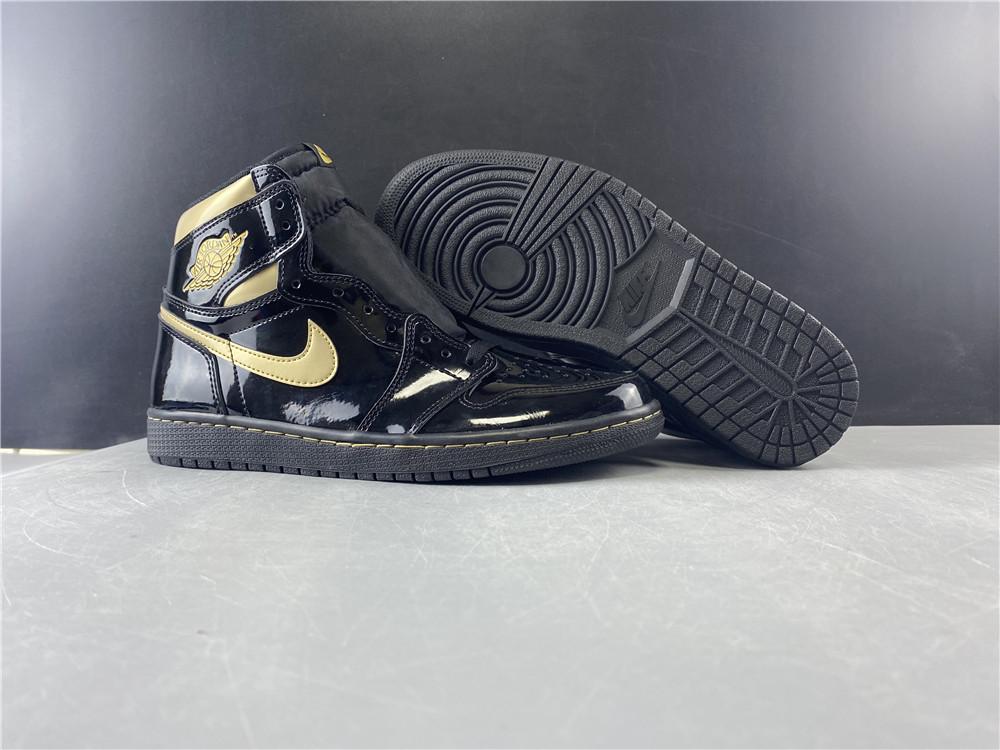 Air Jordan 1 Retro High Black Metallic Gold (2020)