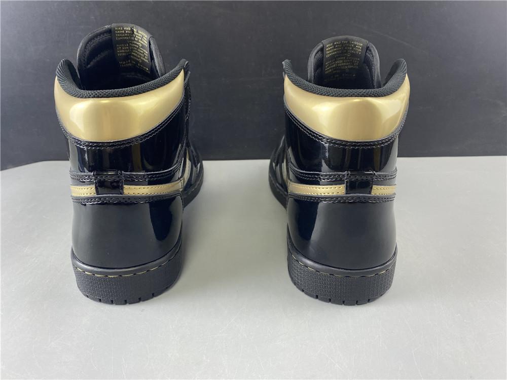 Air Jordan 1 Retro High Black Metallic Gold (2020)