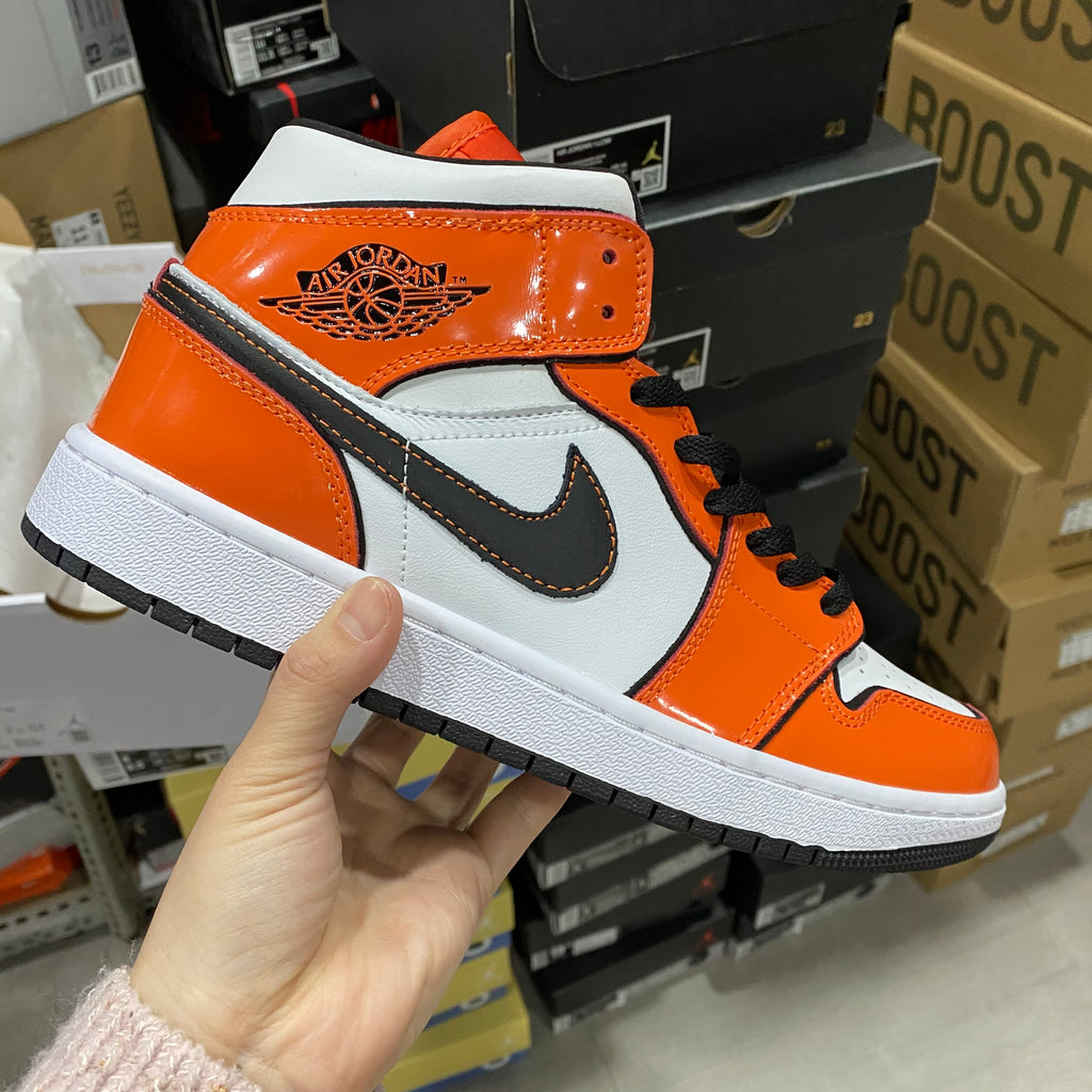 Air Jordan 1 Mid Leather Buckle Turf Orange