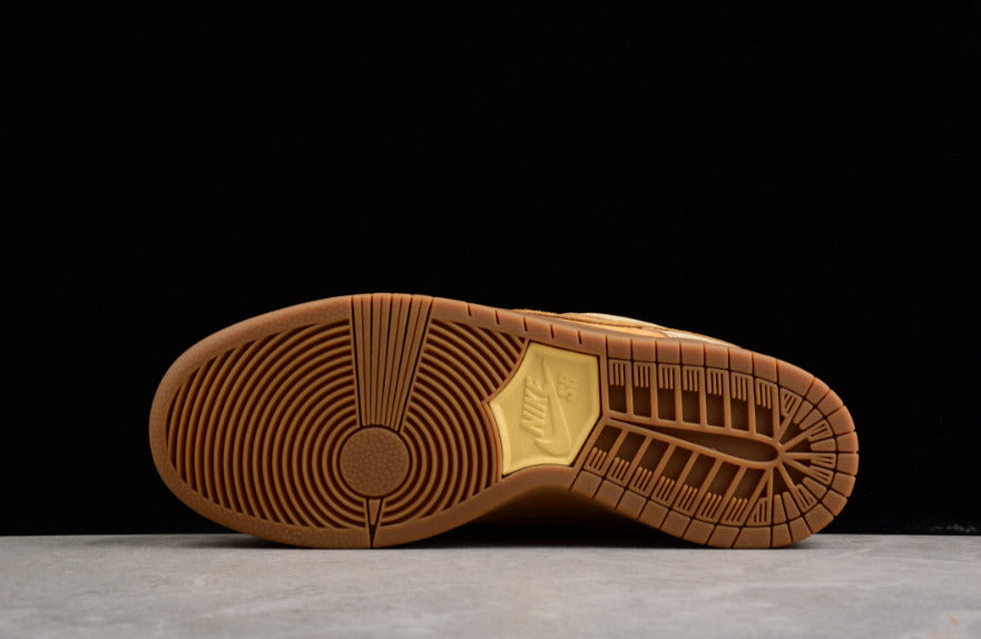 NK Dunk Low Pro TRD QS Wheat