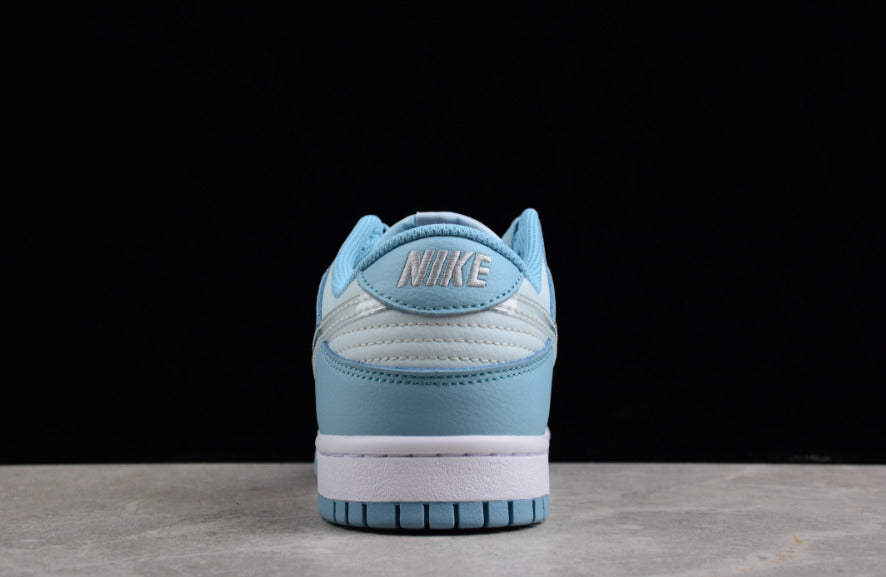 NK Dunk Low Aura Clear