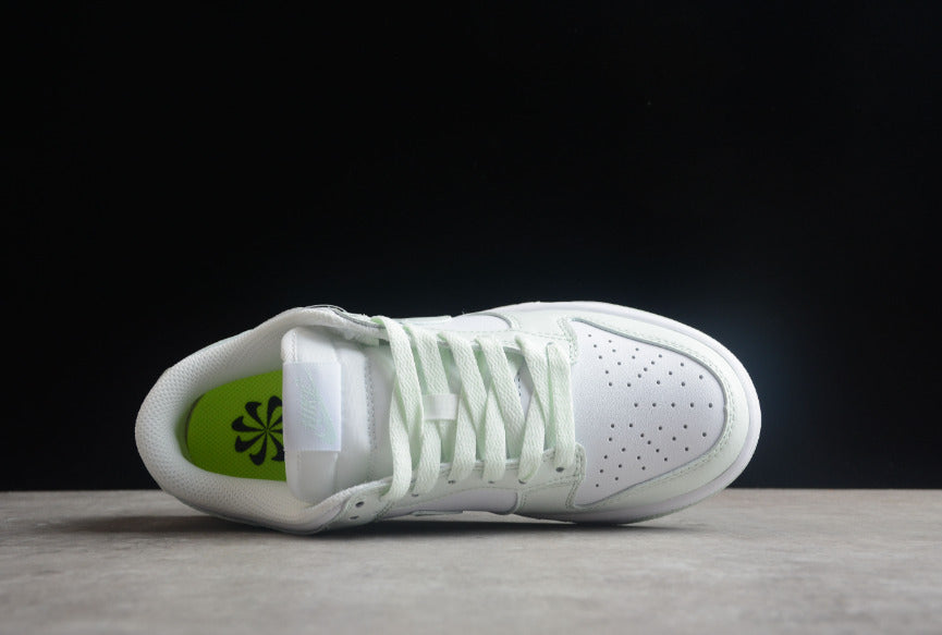 NK Dunk Low ‘White Mint’