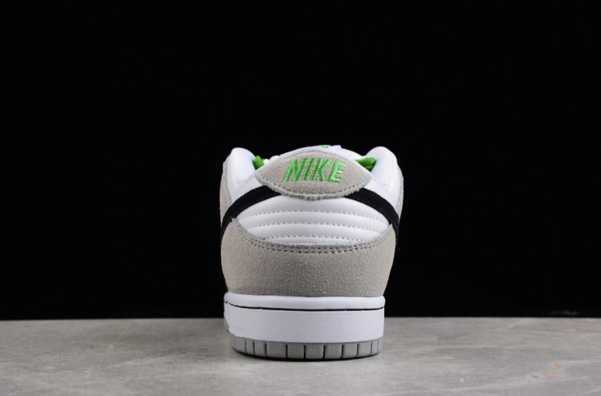 NK Dunk Low SB Pro Chlorophyll