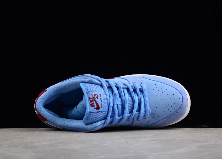 NK Dunk Low Phillies