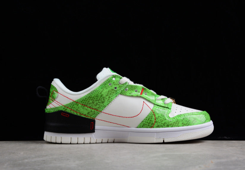 NK Dunk Low Disrupt 2 “Just Do It” Green White Black