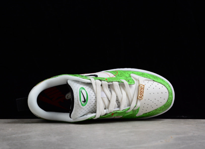 NK Dunk Low Disrupt 2 “Just Do It” Green White Black