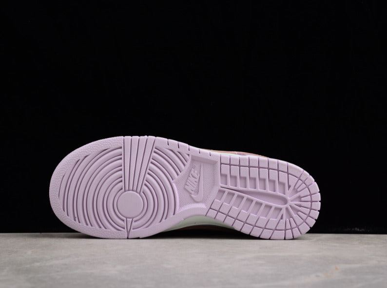 NK Dunk Low '' Easter ''