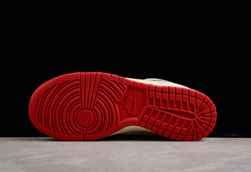 NK Dunk Low Old Spice