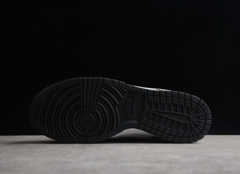 NK Dunk Low Black White
