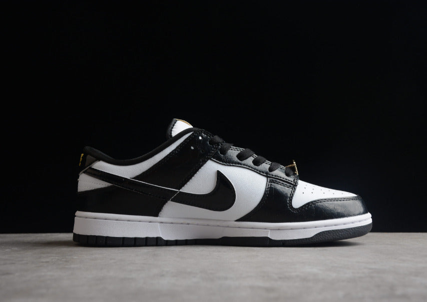 NK Dunk Low Black White