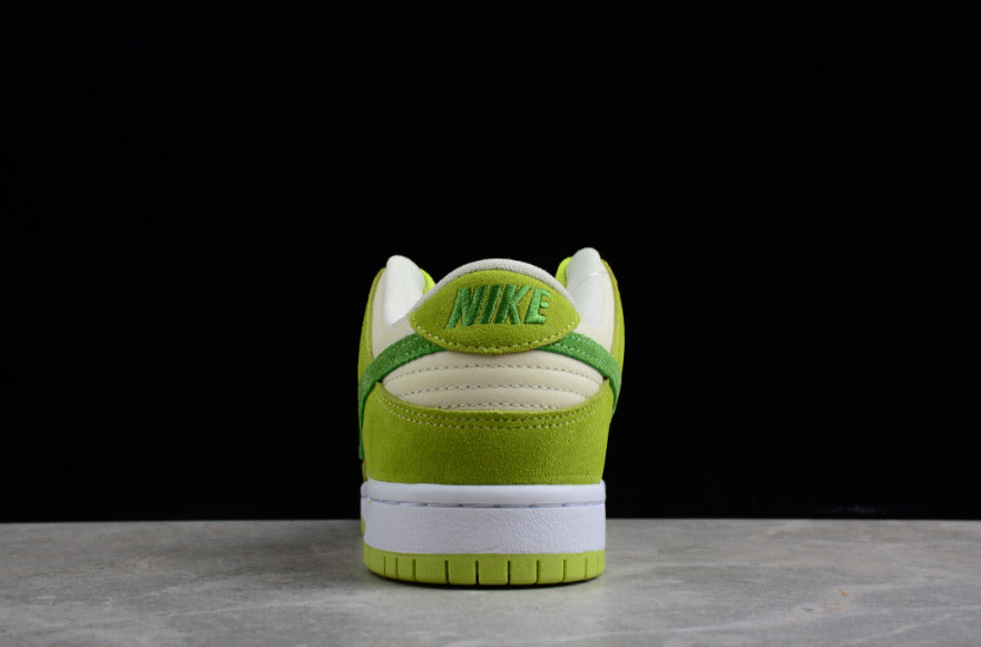 NK Dunk Low Green Apple