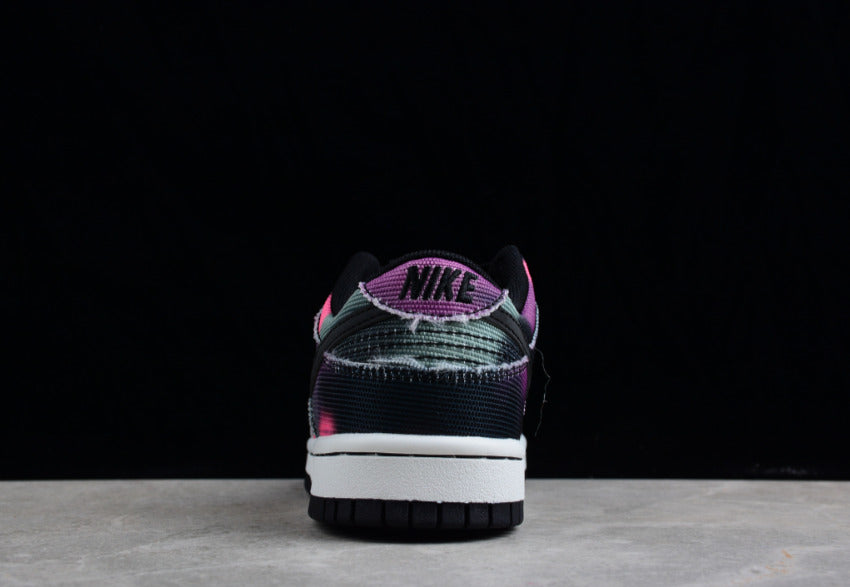 NK Dunk Low Graffiti Pink