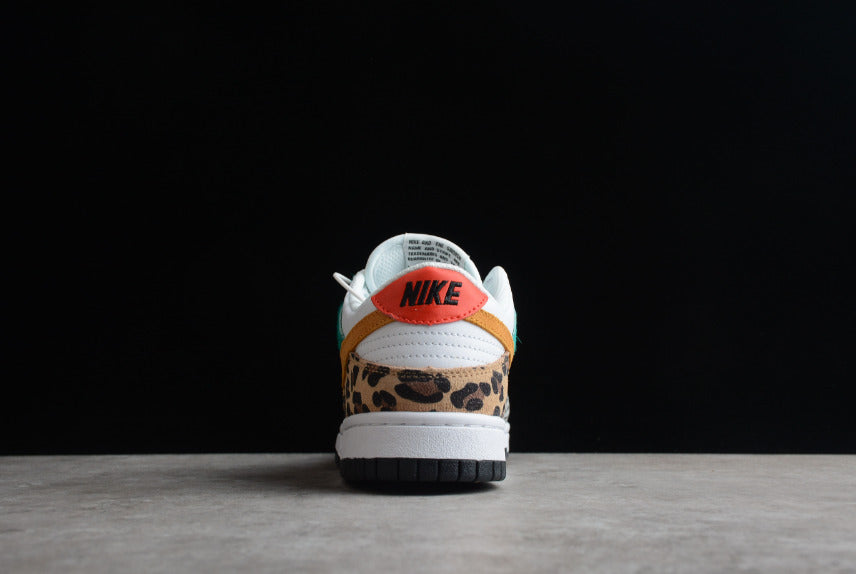 NK Dunk Low SE Patchwork