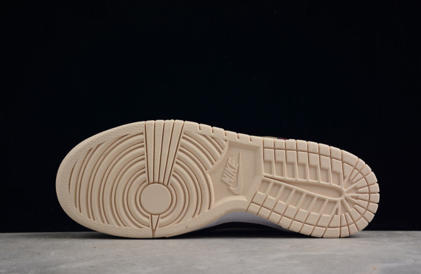 NK Dunk Low Scrap Latte
