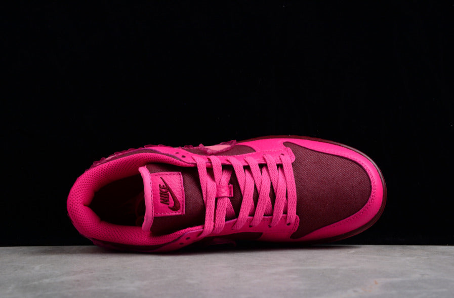 NK Dunk Low Valentine's Day Rose Pink